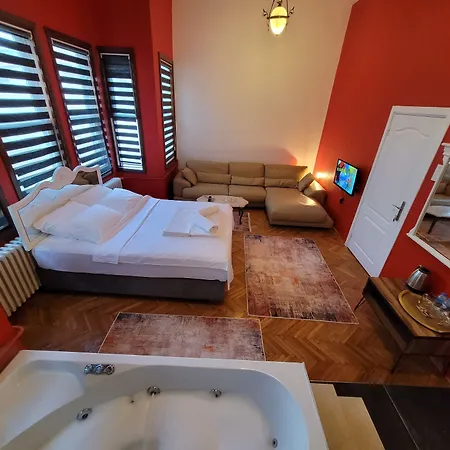 Sari Koesk Butik Bursa